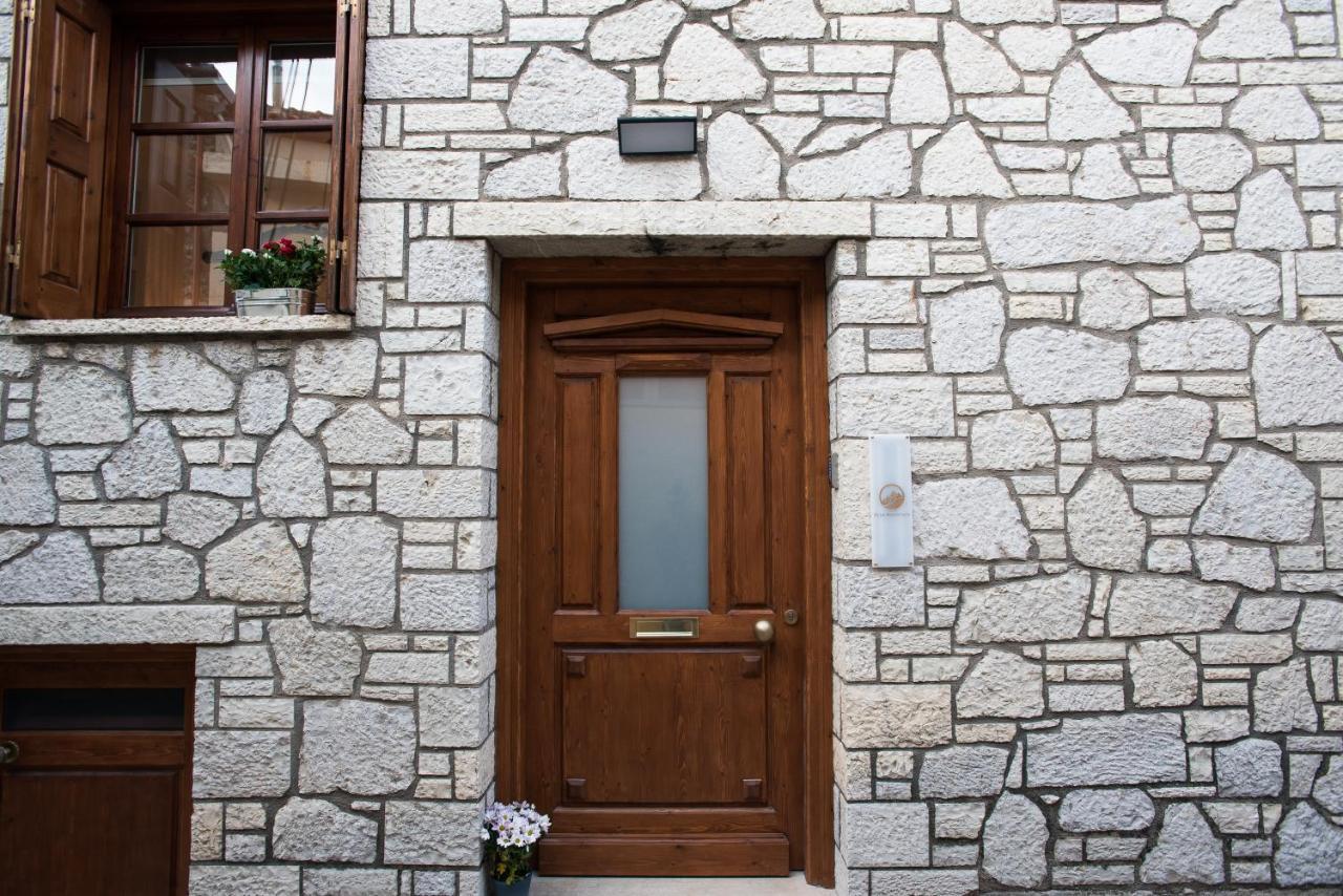 Blue Mountain Guesthouse By Seablue Arachova Exterior photo